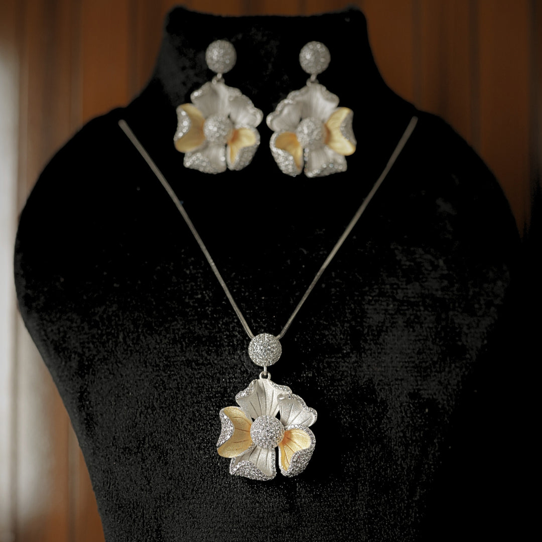 Haldi Bloom Sterling Silver Jewelry Set