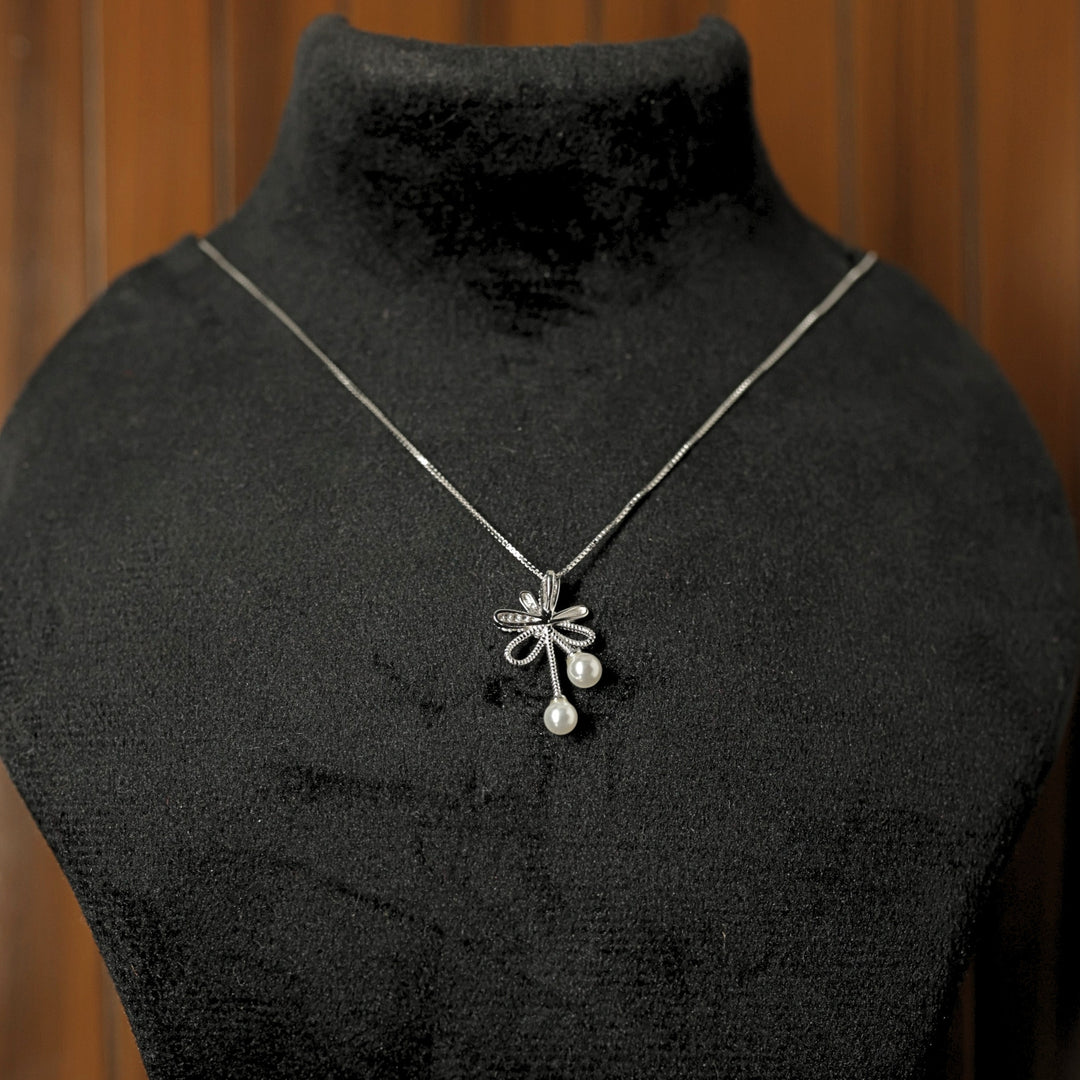 Pearl Bow Grace Sterling Silver Pendant Chain