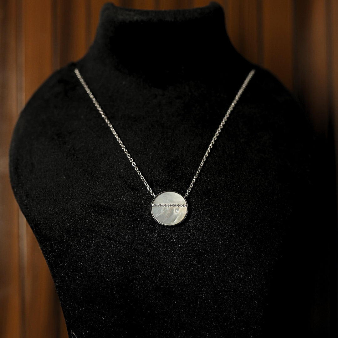 Minimal Mother of Pearl Silver Pendant with Chain