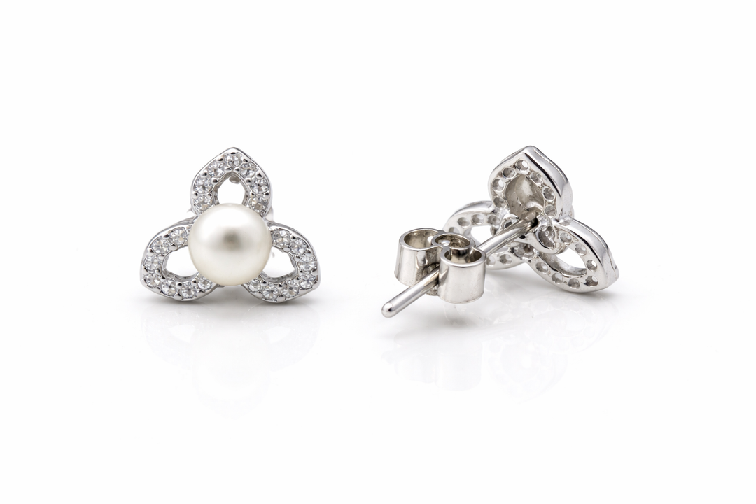 925 Sterling Silver Pearl Stud Earrings with Zircon Accent Design
