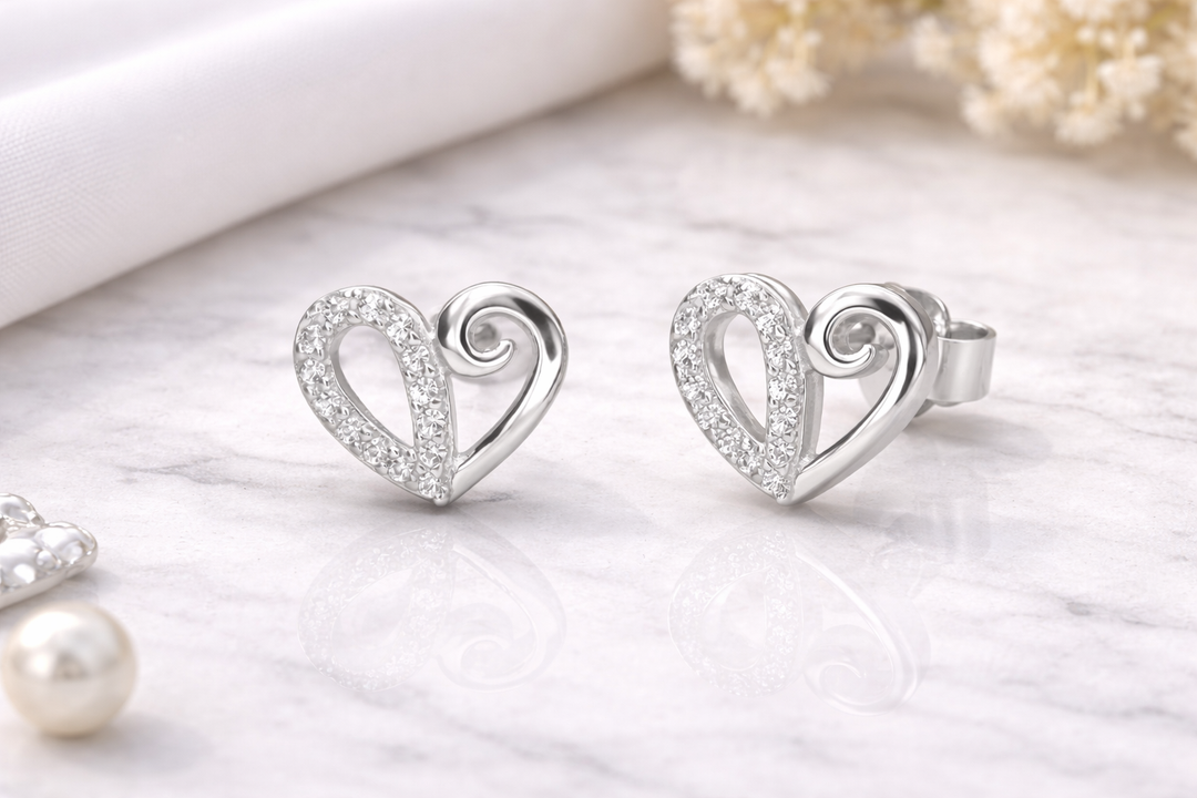 925 Sterling Silver Heart Stud Earrings with Sparkling Zircon