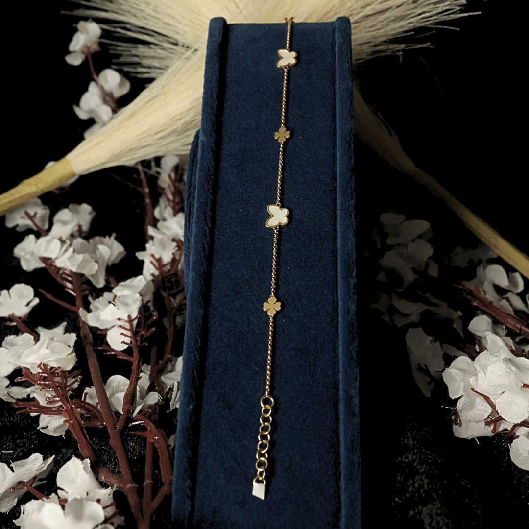 Golden Bloom 925 Silver Floral Bracelet